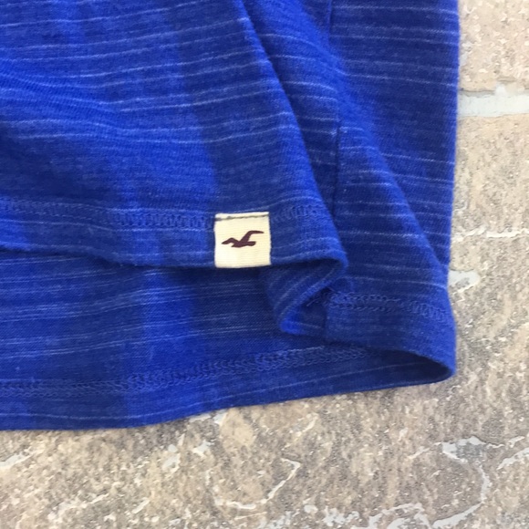 Blue horizontal pinstripe scoop neck XS jersey material top - Picture 2 of 4